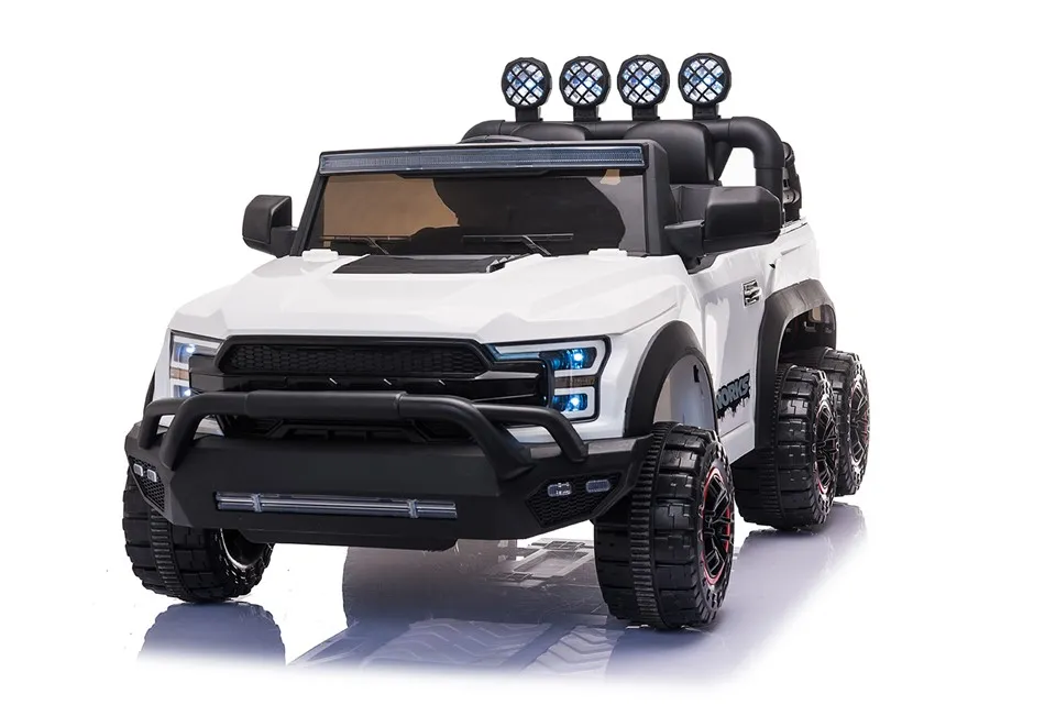 It-Tfal Jirkbu Fuq Karozza Kbar 2 Sedili 6 Roti